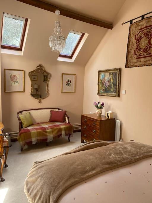 The Grooms Loft Self Contained Apartment Milton Abbas エクステリア 写真
